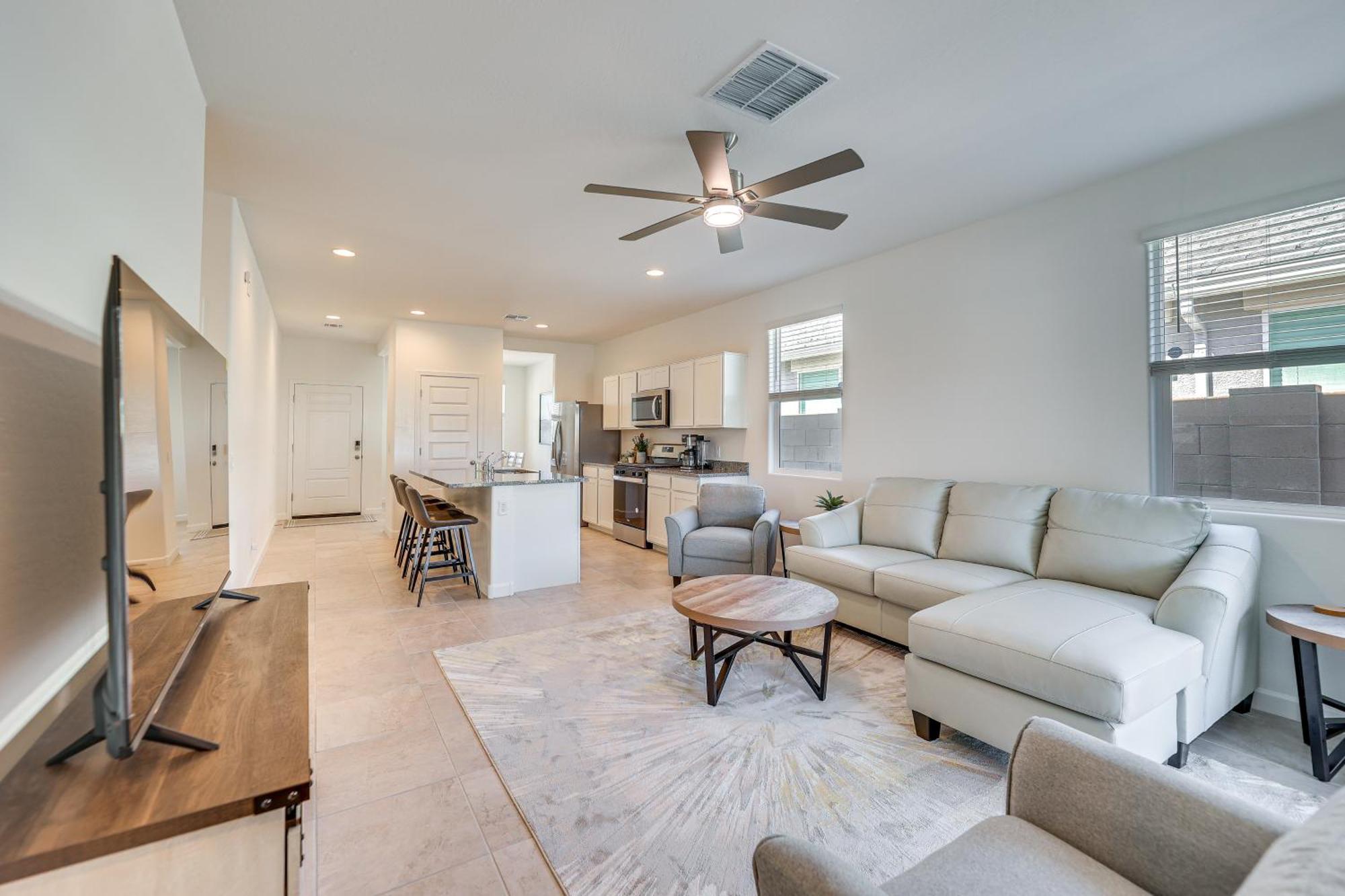 Maricopa Home With Putting Green And Covered Patio! Eksteriør bilde